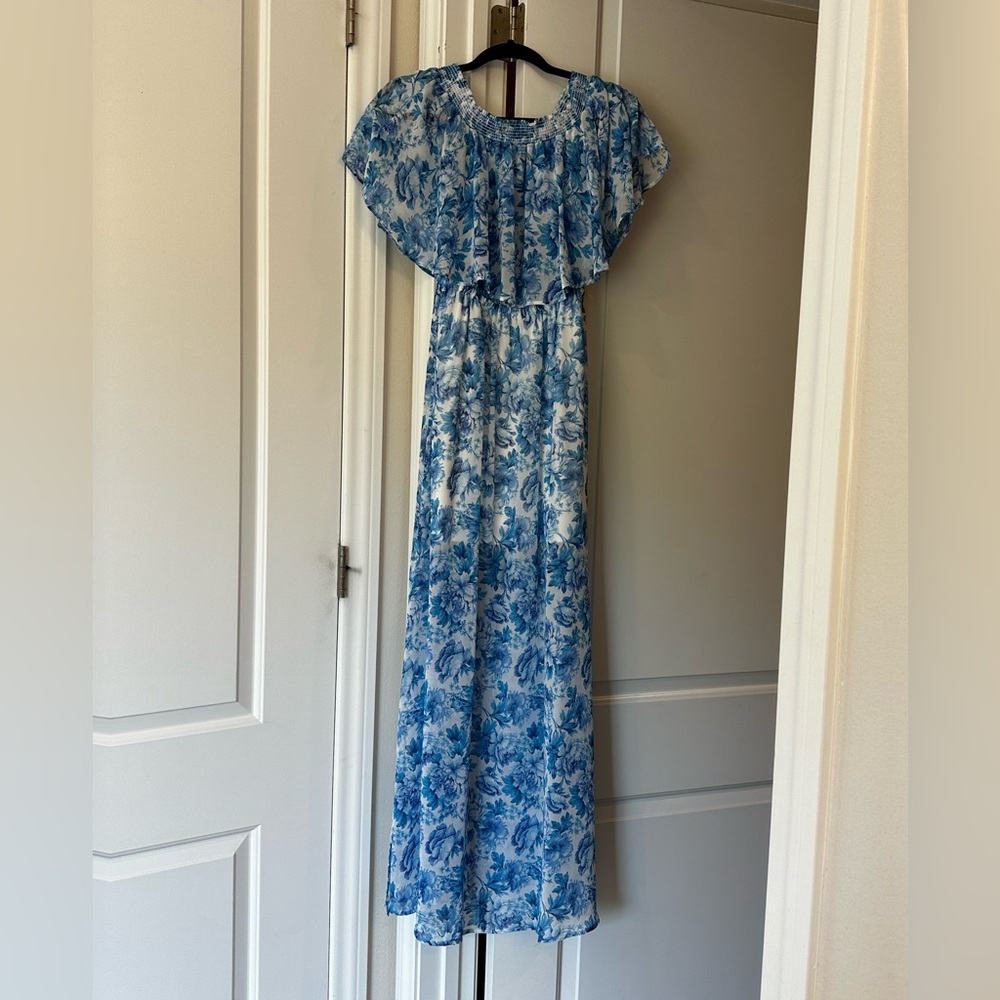 Show Me Your Mumu Off-The-Shoulder Printed Maxi Dress Size M